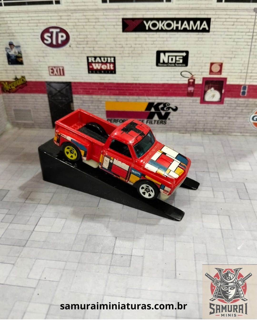 HOTWHEELS - CUSTON 69 CHEVY (LOOSE)